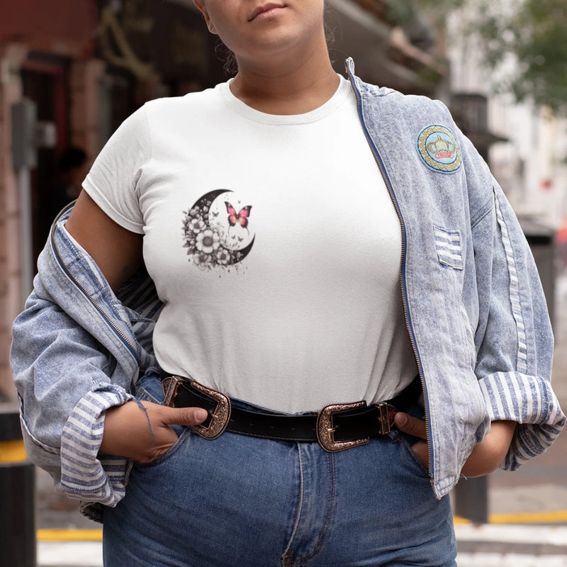 Camiseta Feminina - Growing Moon